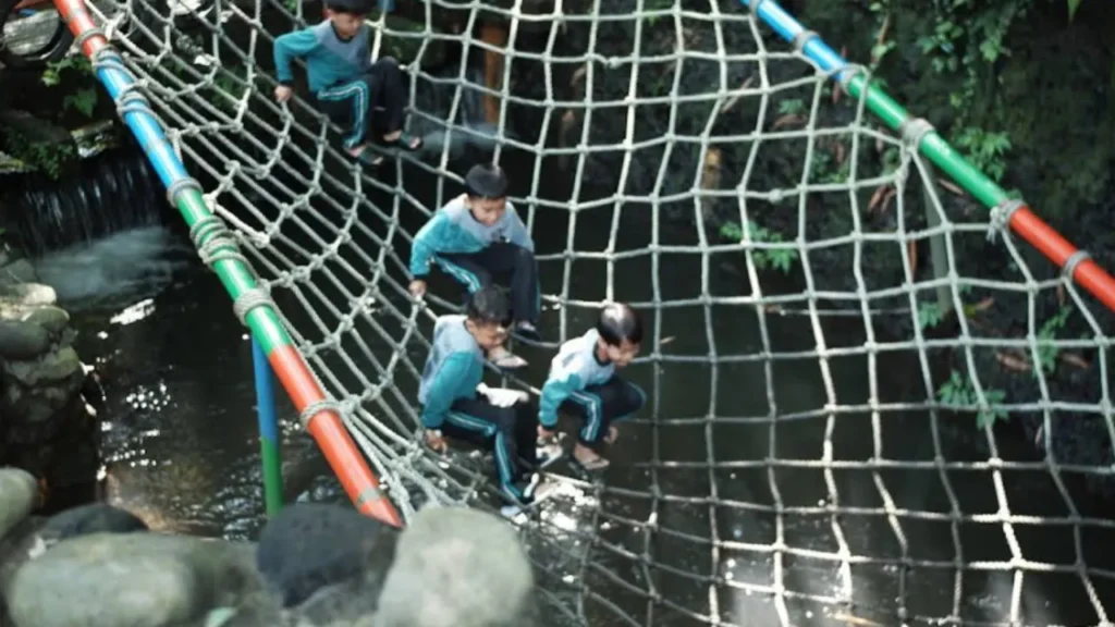 Aktivitas Outbound di Desa Wisata Pulesari