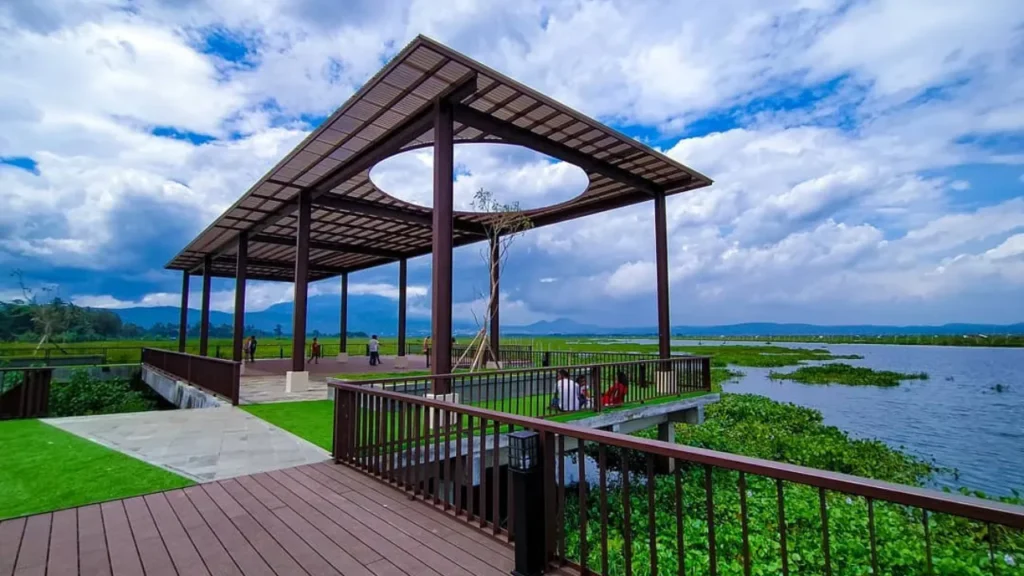 Bukit Cinta Rawa Pening