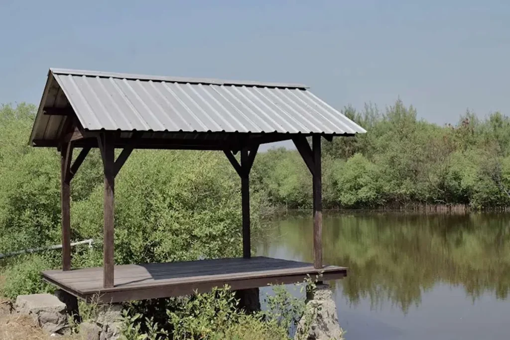 lokasi, akses, tiket, dan fasilitas wisata Pulau Lusi