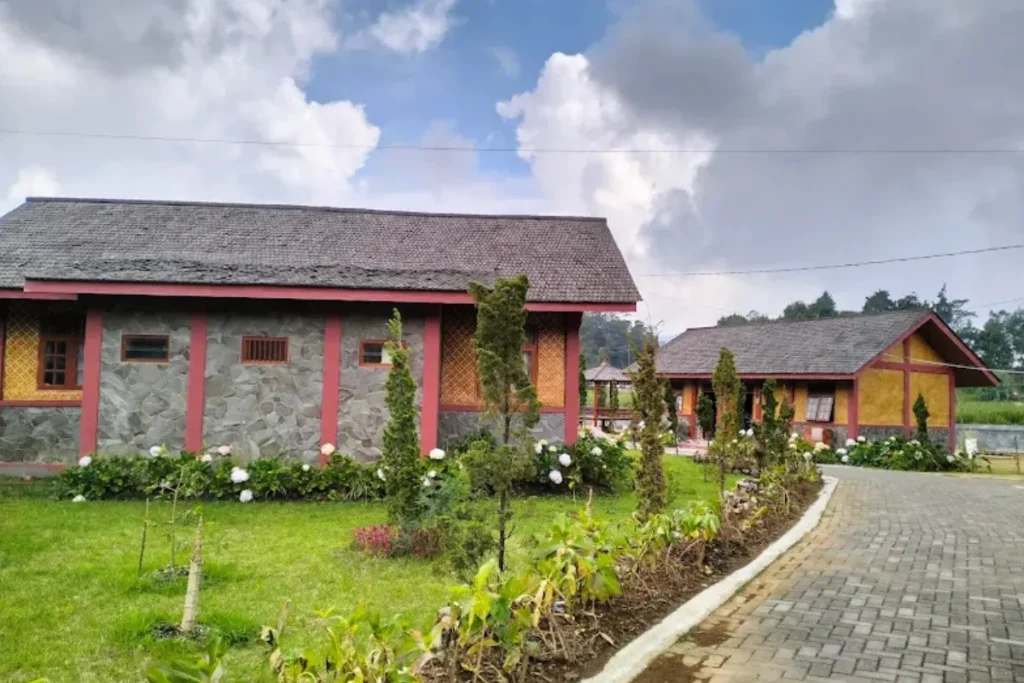 wisata Dieng terbaru di Taman Syailendra