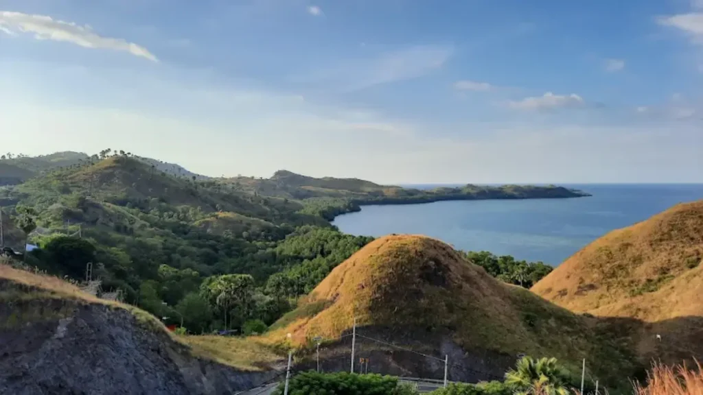 wisata Labuan Bajo Bukit Sylvia