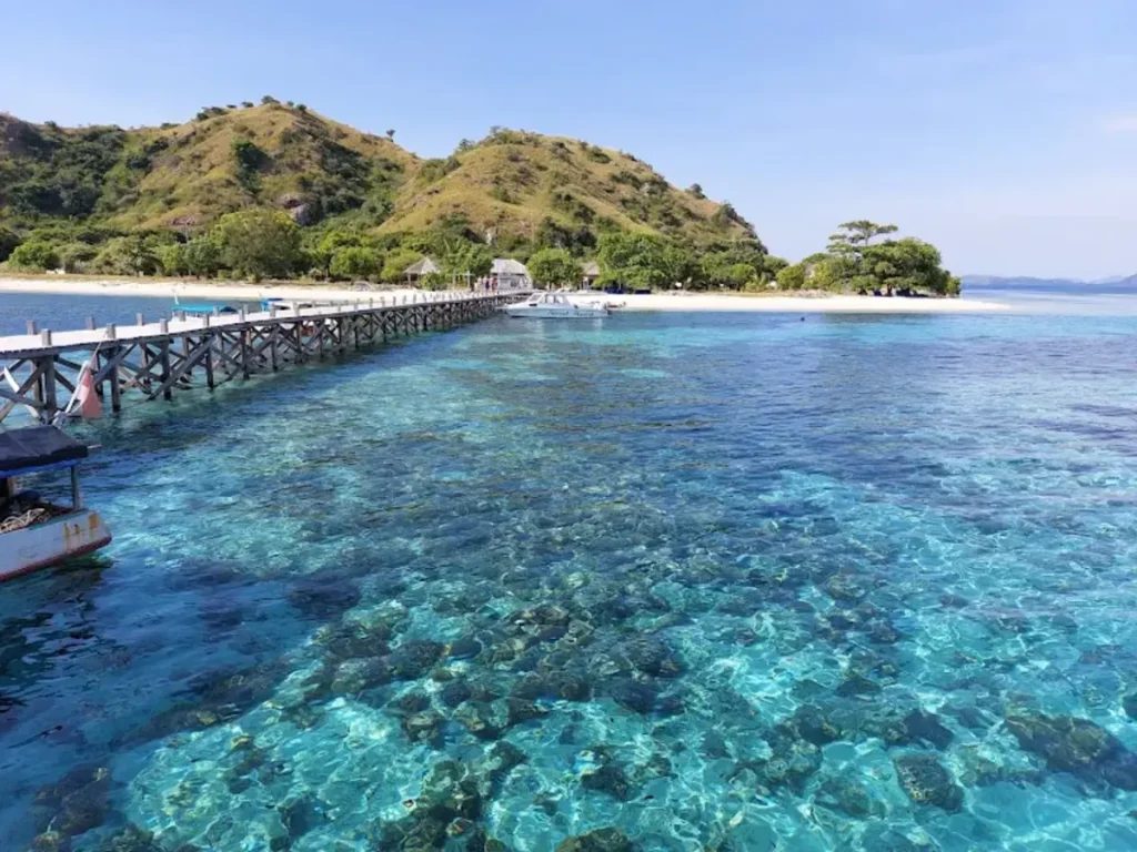 wisata Labuan Bajo Pulau Kanawa