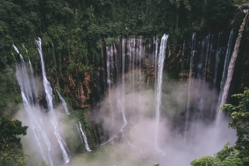 Air Terjun di Lumajang