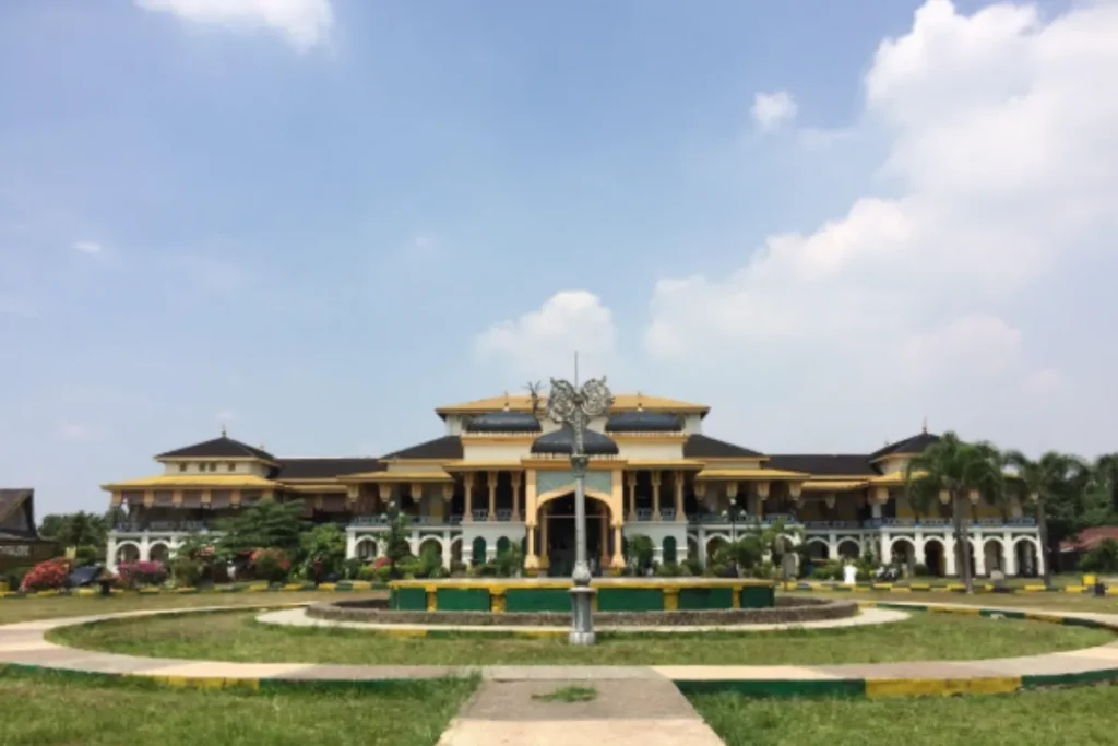 Istana Maimun