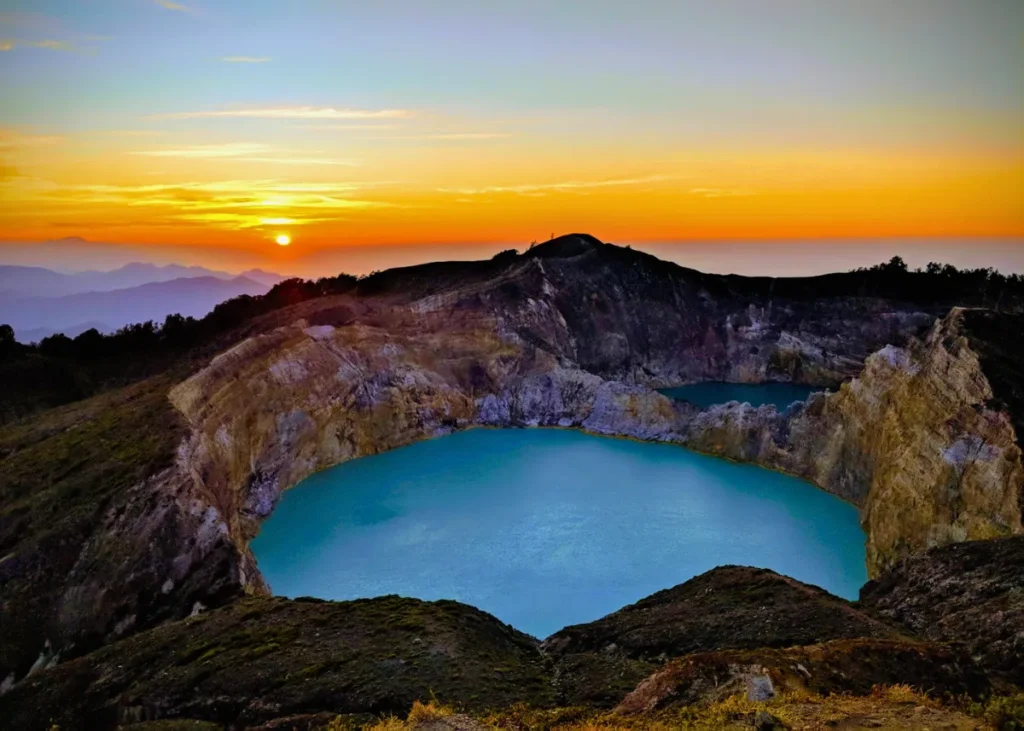 Taman Nasional Kelimutu