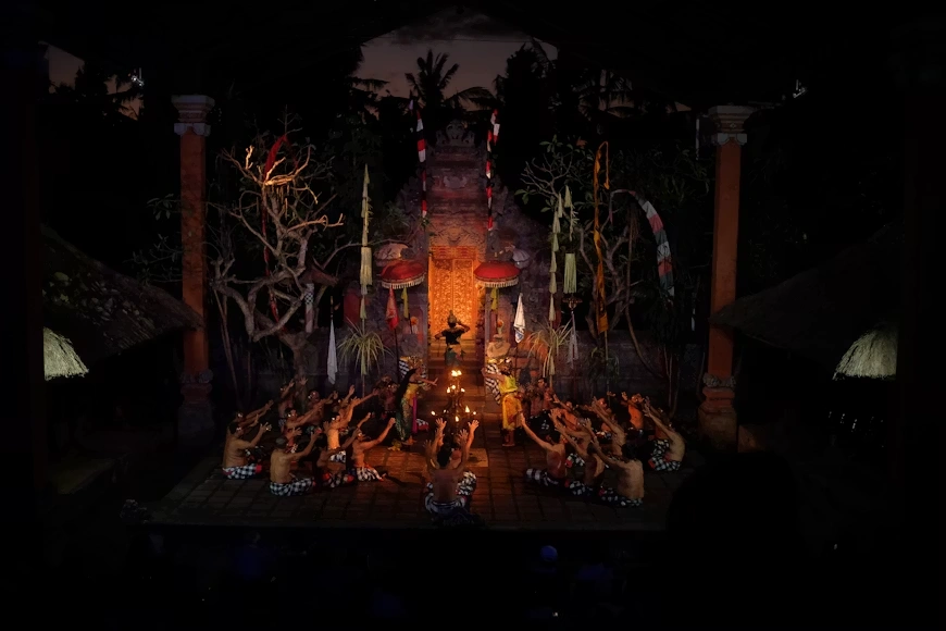 Pertunjukan Tari Kecak Bali 